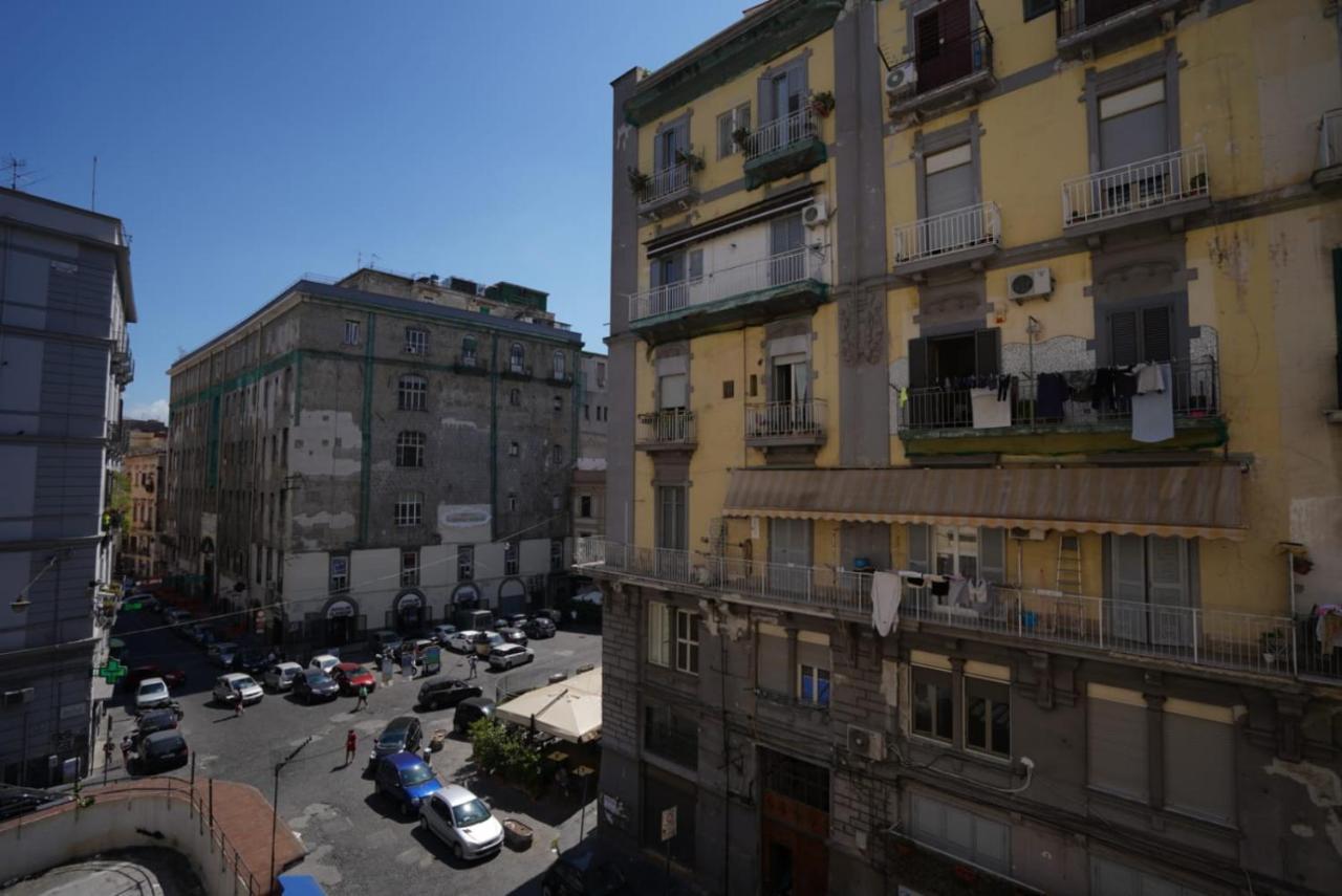 La Mimosa B&B Napoli Bagian luar foto