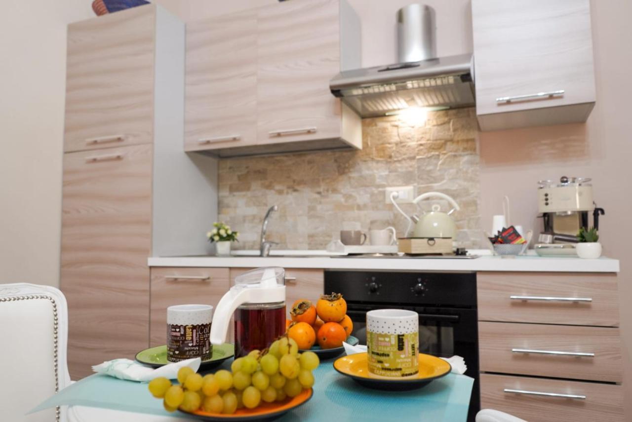 La Mimosa B&B Napoli Bagian luar foto